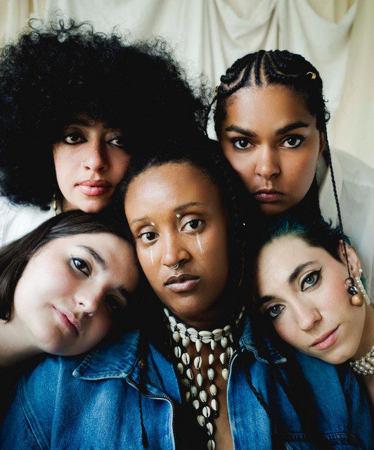 TOUT LE MONDE S'APPELLE CLARA